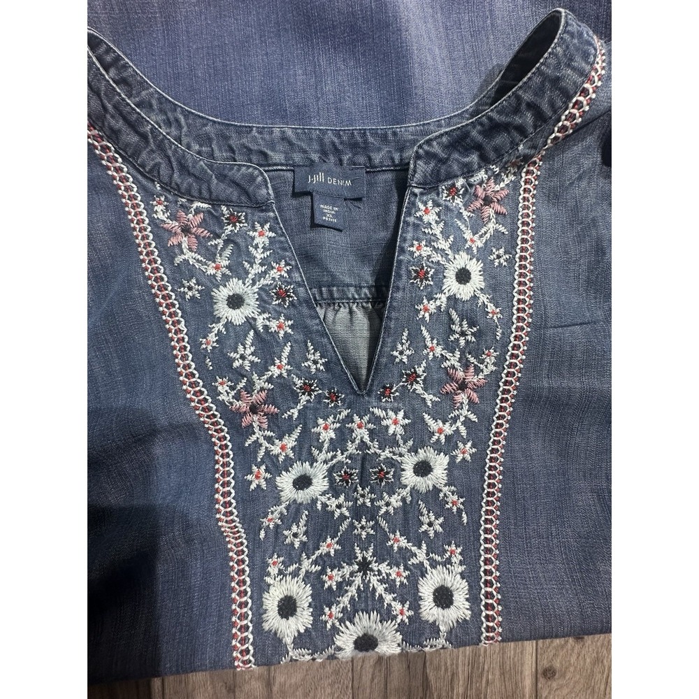 J Jill Denim Chambray‎ Sleeveless Top Women's Size XL Floral Embroidered Boho - Picture 9 of 11
